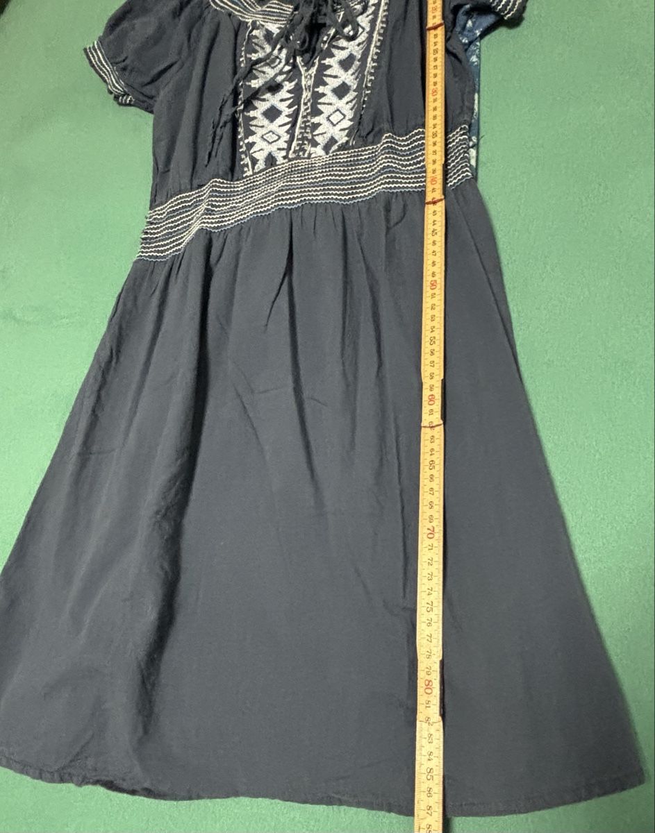 Vestiti: 2x Kleid dunkelblau bestickt, Grösse M  – Usato da Zollikerberg venduto da Jvac2 2