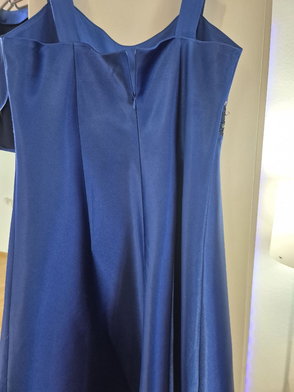 Kleider: Abendkleid – Gebraucht aus Kriens von Renia05 3