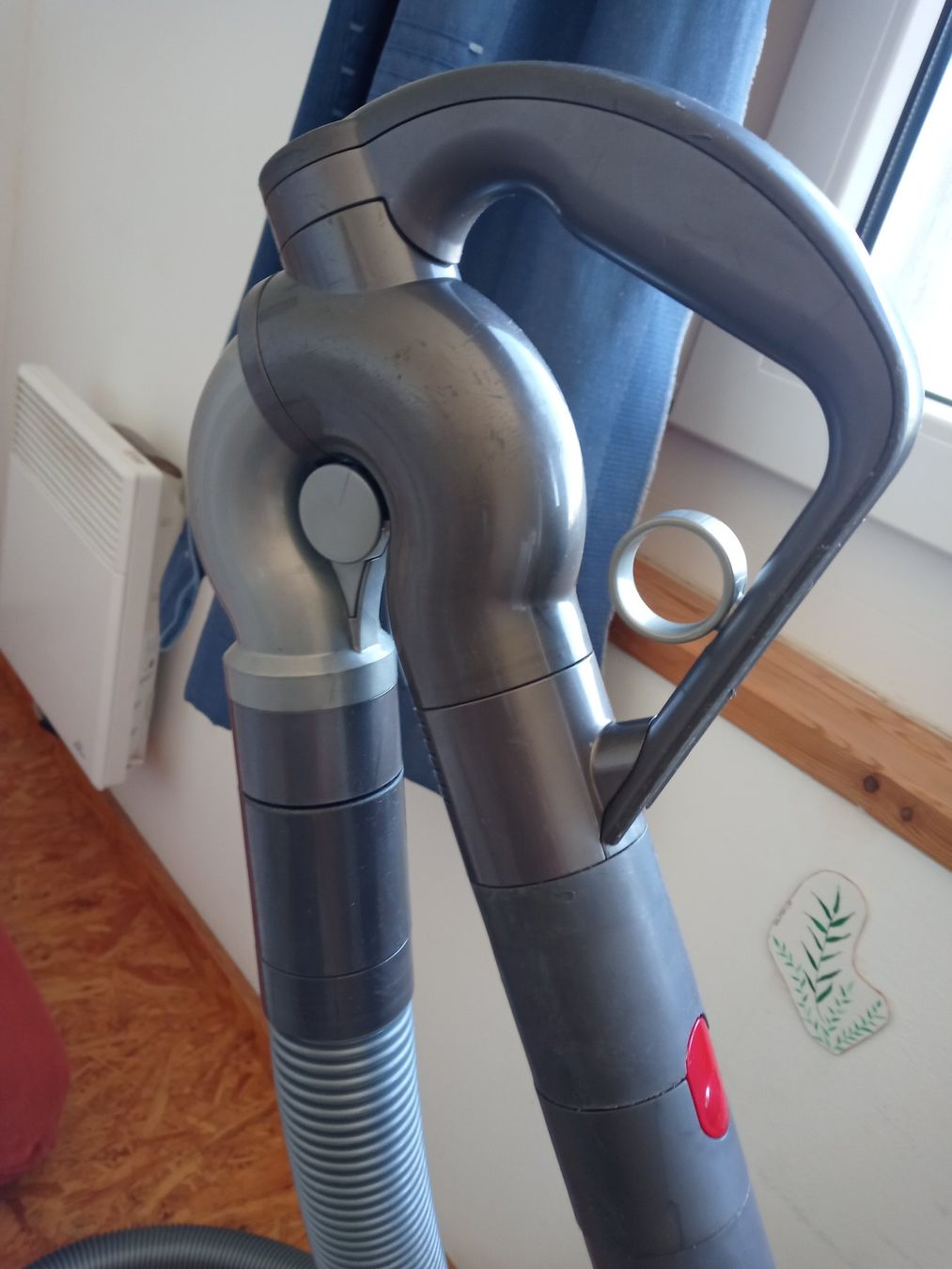 Dyson Aspirapolveri & Accessori: Dyson Big Ball Parquet 2 Staubsauger – Usato da Prez-vers-Siviriez venduto da Monija70 3