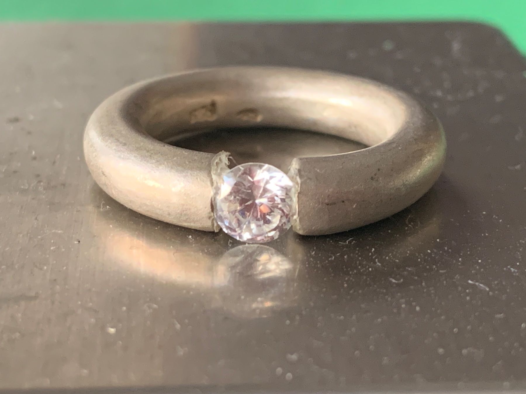 Anelli: Silberring UNI mit Diamantimitat (55) – Usato da Dittingen venduto da Bijoubelle 1
