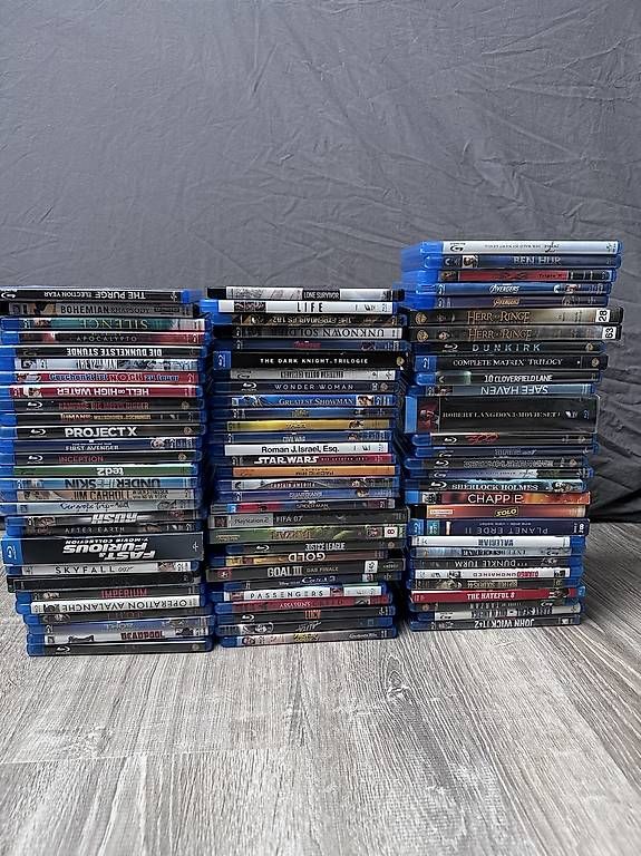 Tutti i DVDs: Filme / Blu rays / Serien – Usato da Zell ZH venduto da NIGUL