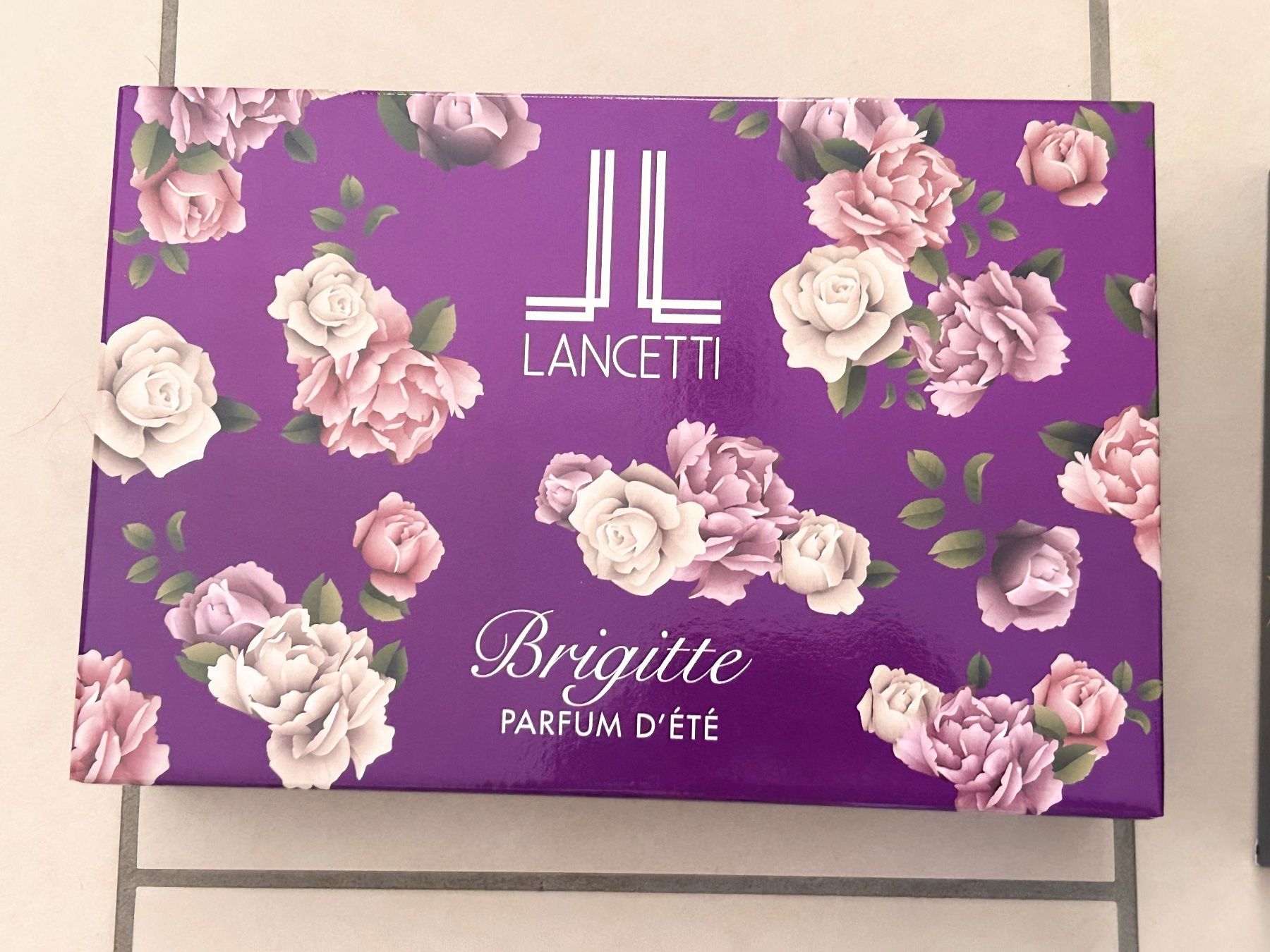 Douches: Set BEAUTY E HOME – Neuf avec emballage d'origine à Bellinzona par RossoScarlatto 2