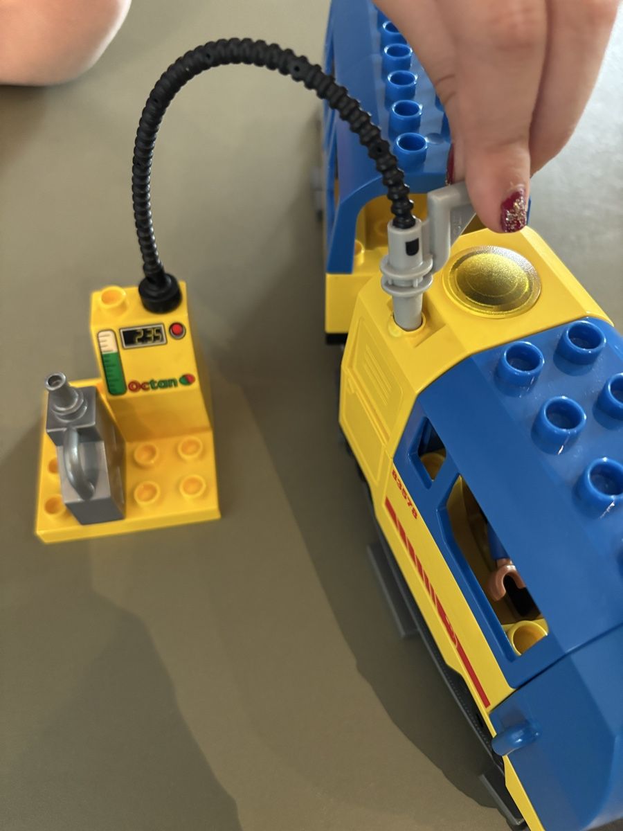 Lego Spielzeuge: Lego Duplo Eisenbahn elektrisch – Gebraucht aus Bern von Lunallena01 1
