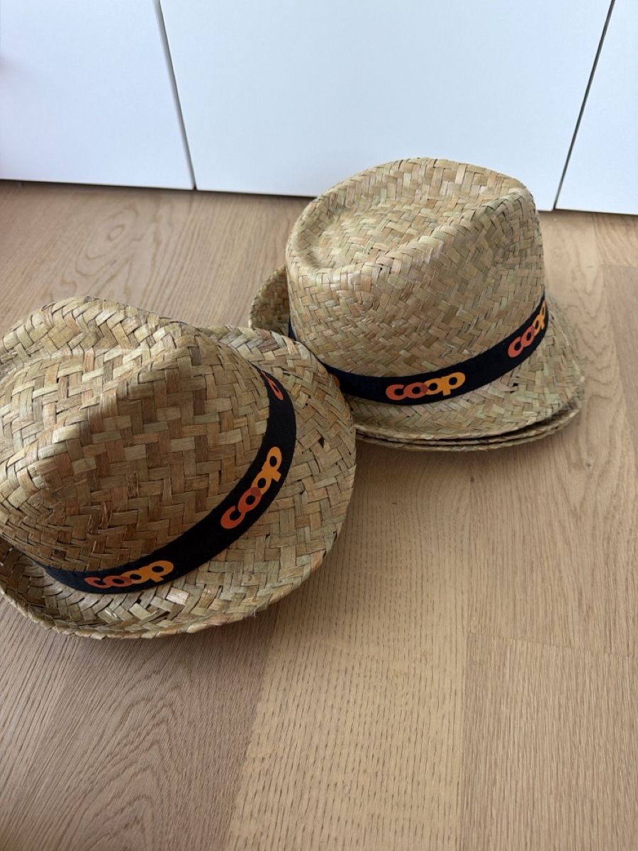 Chapeaux, bonnets & casquettes: Strohhut Coop 4 Stück – Neuf (Voir description) à Obfelden par RichardS.