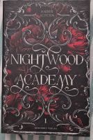 Nightwood Academy Buch 1 guter Zustand