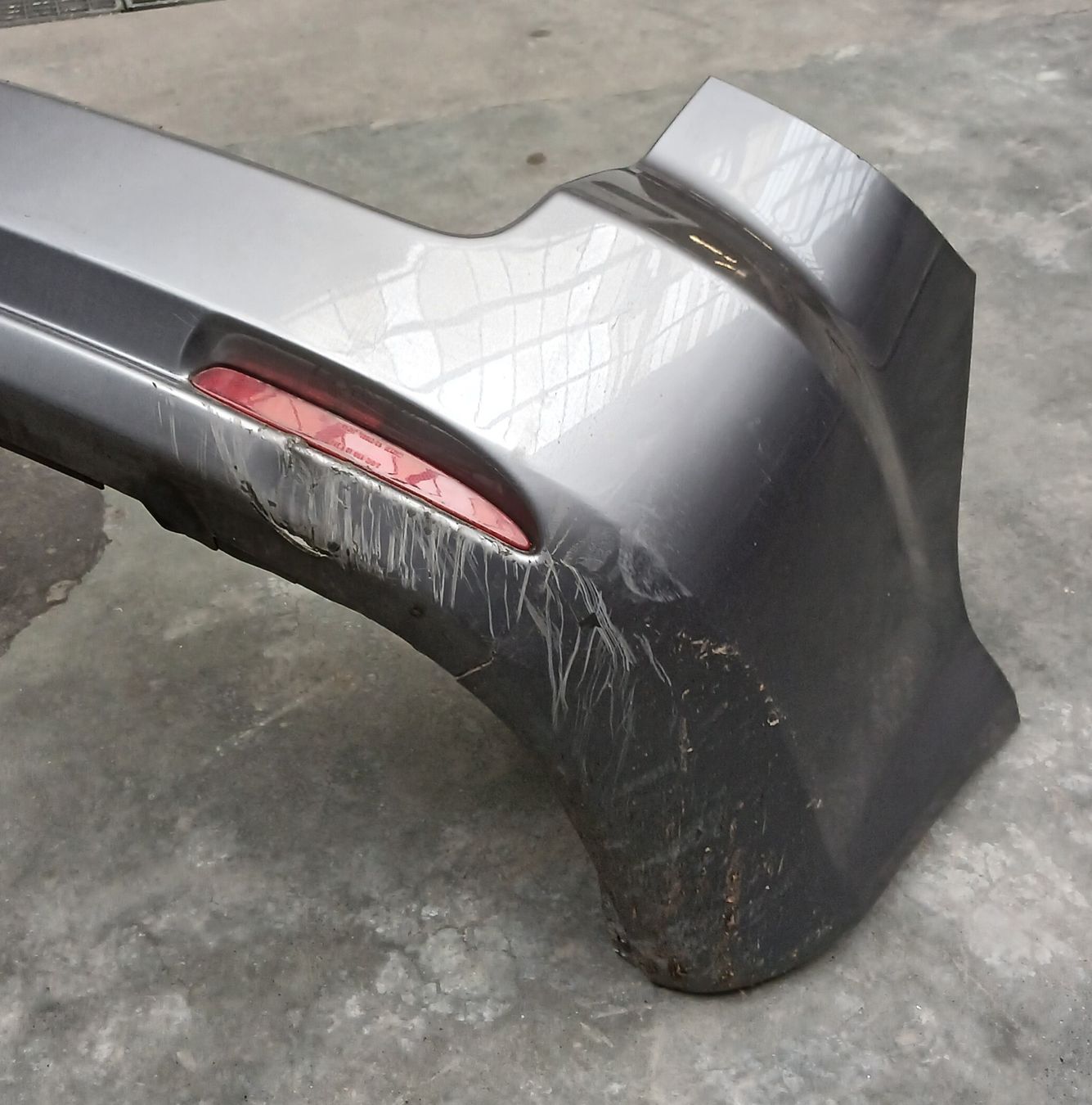 Mazda Tutti pezzi di ricambio auto: Pare-chocs arrière Mazda 6 2002-2008 – Usato da la heutte venduto da Auto-stock 1