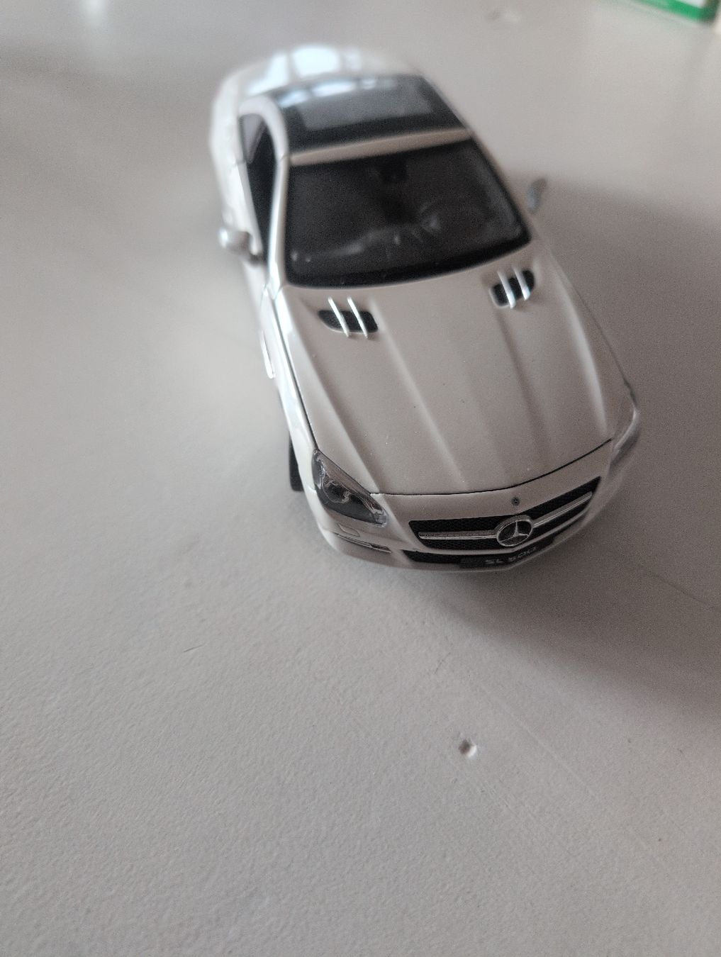 Welly Modellini d'auto: 1/24 SL500 von Welly – Usato da Sulzbach venduto da MercedesV8 1