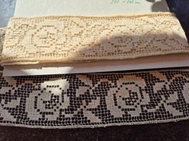 Filet Spitzenband ecru, Rosenmuster, 242 + 185 cm, vintage