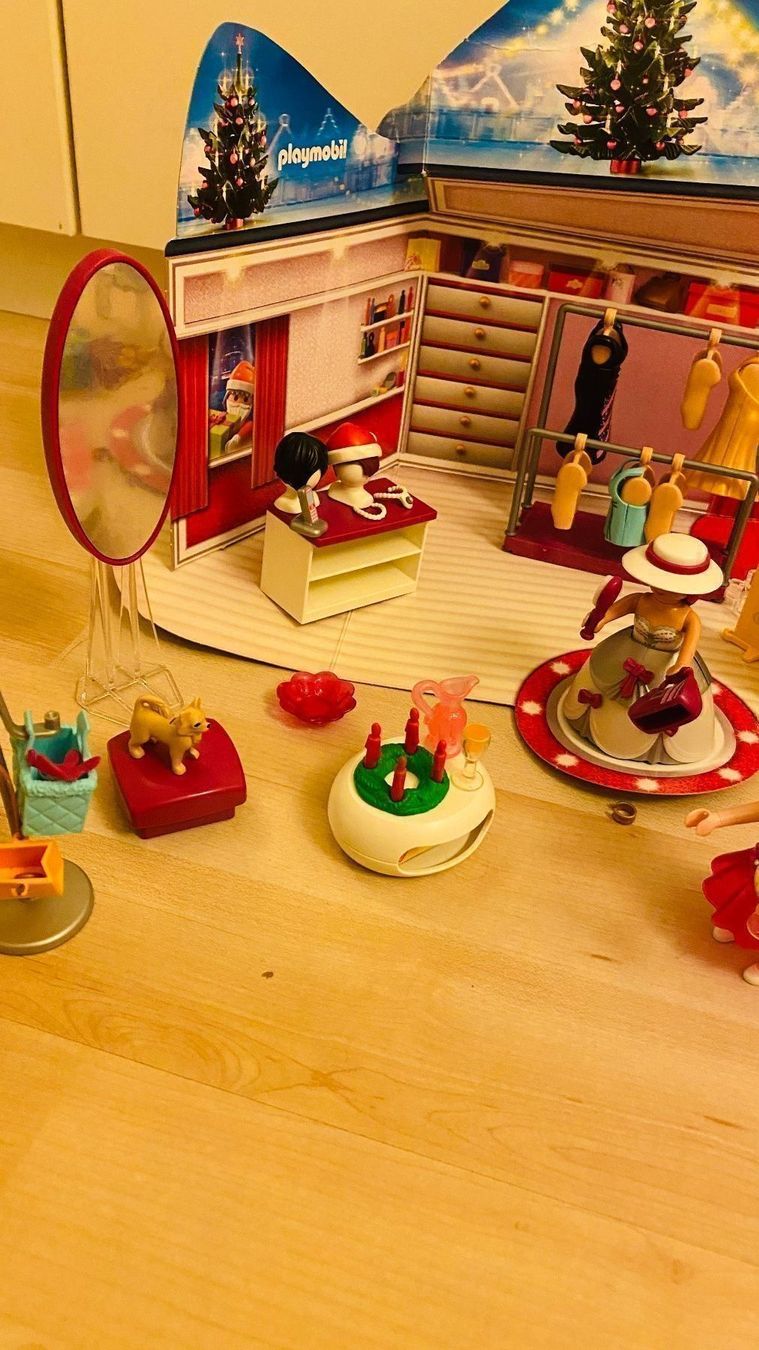 Playmobil Spielzeuge: Playmobil Adventskalender Ankleidespass – Gebraucht aus Dietlikon von Ss11 2