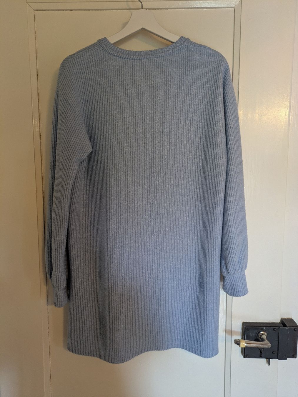 Robes: Hellblaues Pulloverkleid – D'occasion à Schwyz par Magdalena86 1