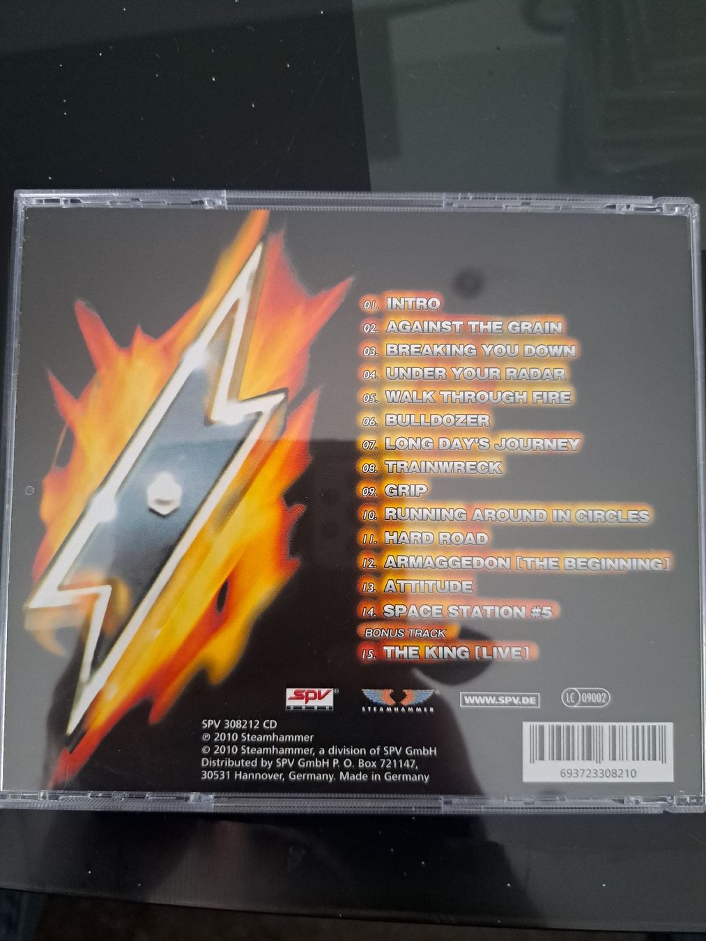 CD: Raven - Walk Through Fire  – Nuovo (secondo la descrizione) da Schüpfen venduto da Sonata85 1