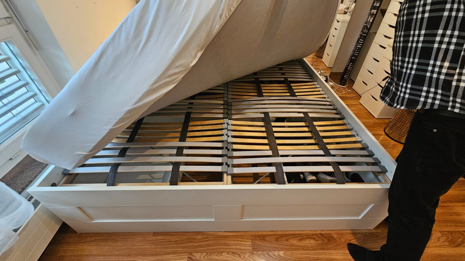 Ikea Betten: Ikea Brimnes Kingsize Bett – Gebraucht aus Küssnacht am Rigi von delanyc 7