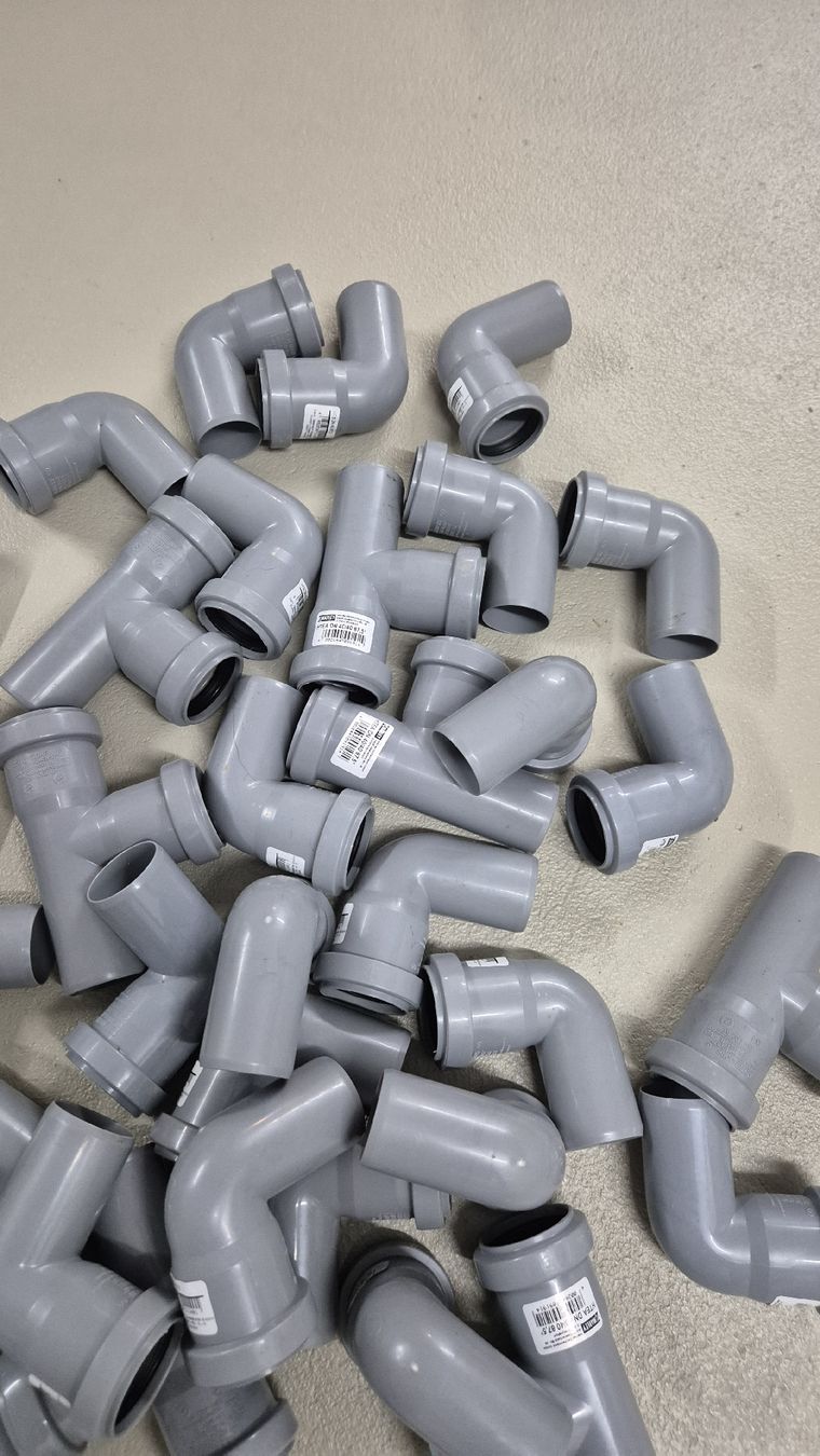 Sanitari: Abwasserrohre HT 40mm – Nuovo (secondo la descrizione) da Buchrain venduto da Thomym 1
