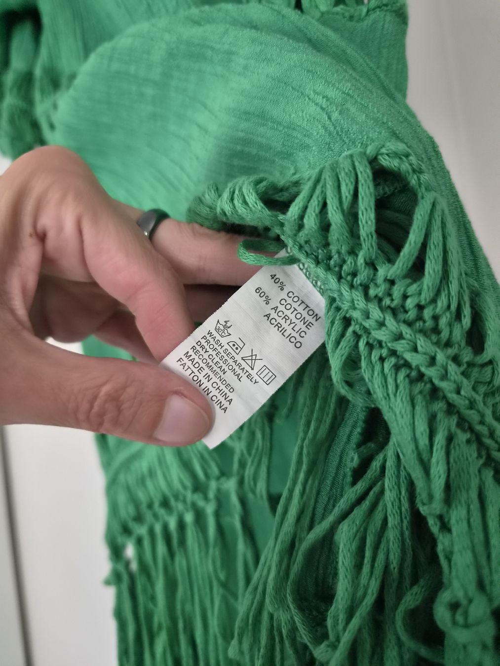 Kleider: Strandkleid grün mit Fransen, one size – Gebraucht aus Niederrohrdorf von Miripfiri 3