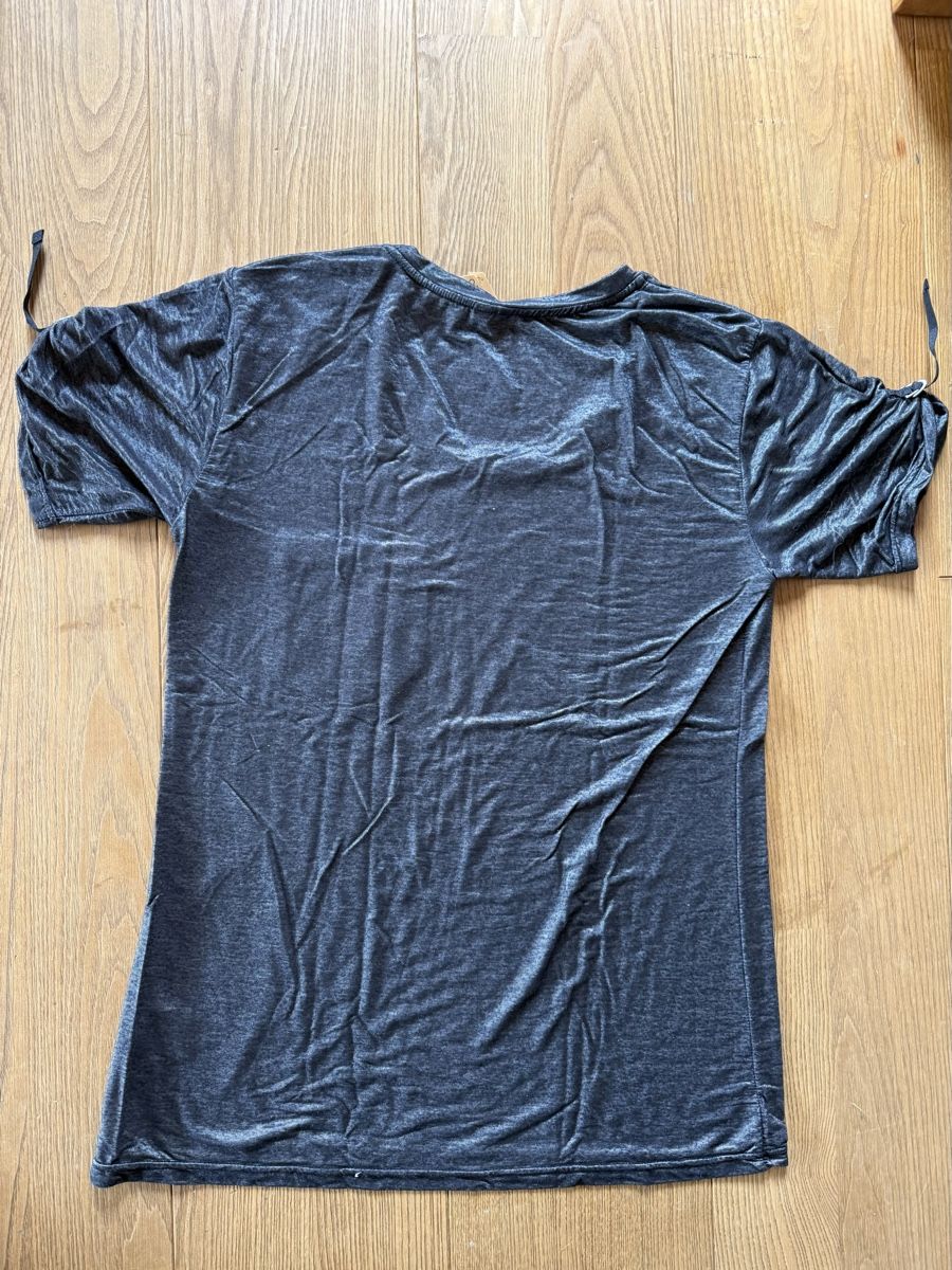 T-shirt: orb-T-Shirt anthrazit/glitzer L – Usato da Davos Dorf venduto da tati015 2