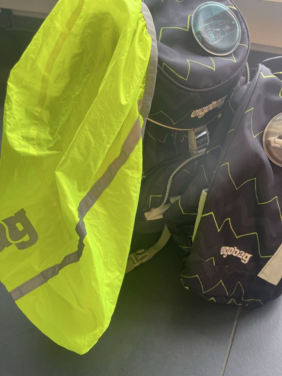 Ergobag Kindertaschen: Ergobag Schulrucksackset mit Turnrucksack ohne regenschutz – Gebraucht aus Feldbrunnen von cleo09 5