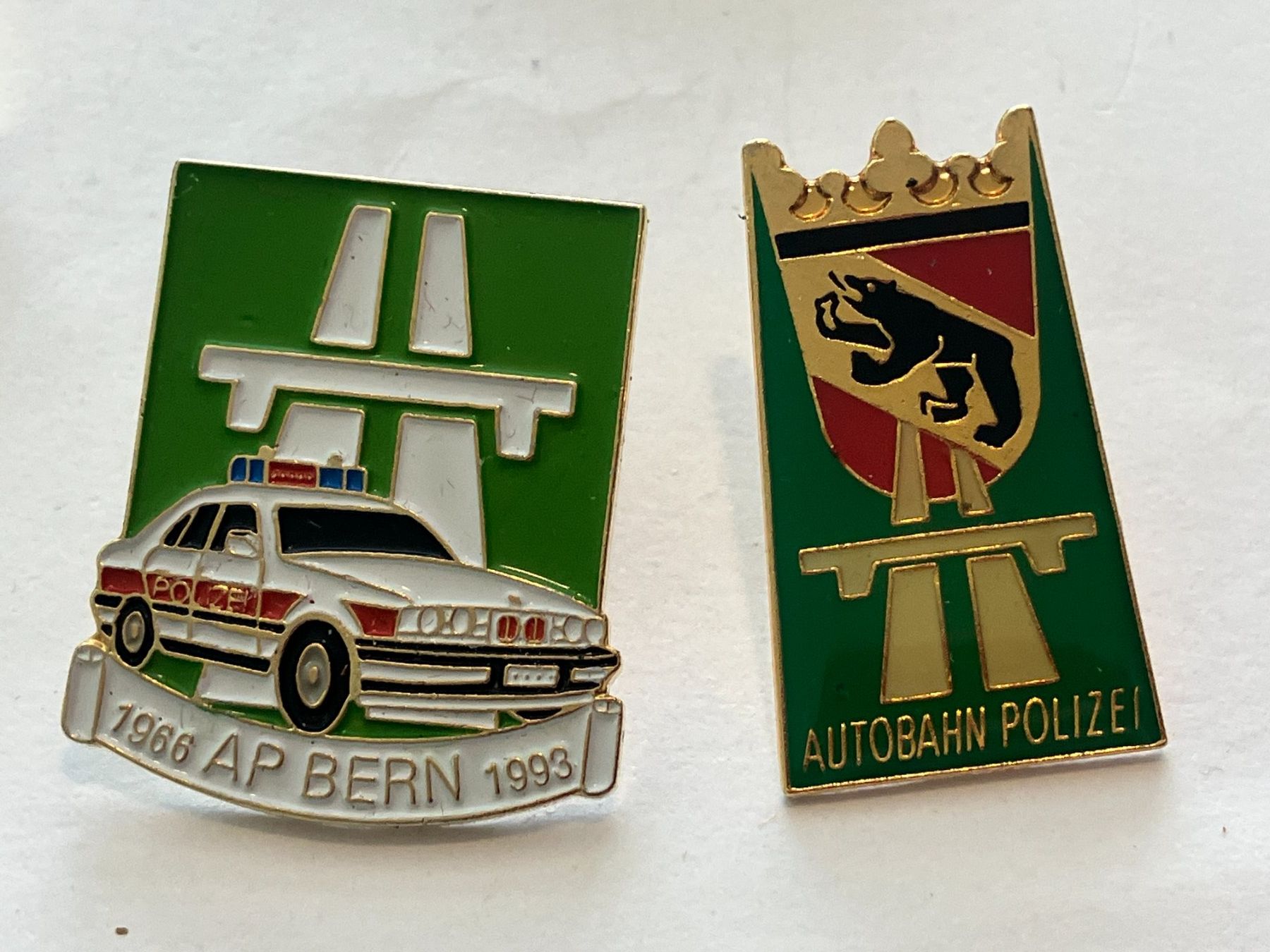 Plaketten & Abzeichen: 2 Pin Autobahnpolizei Bern – Gebraucht aus Basel von djwwpp