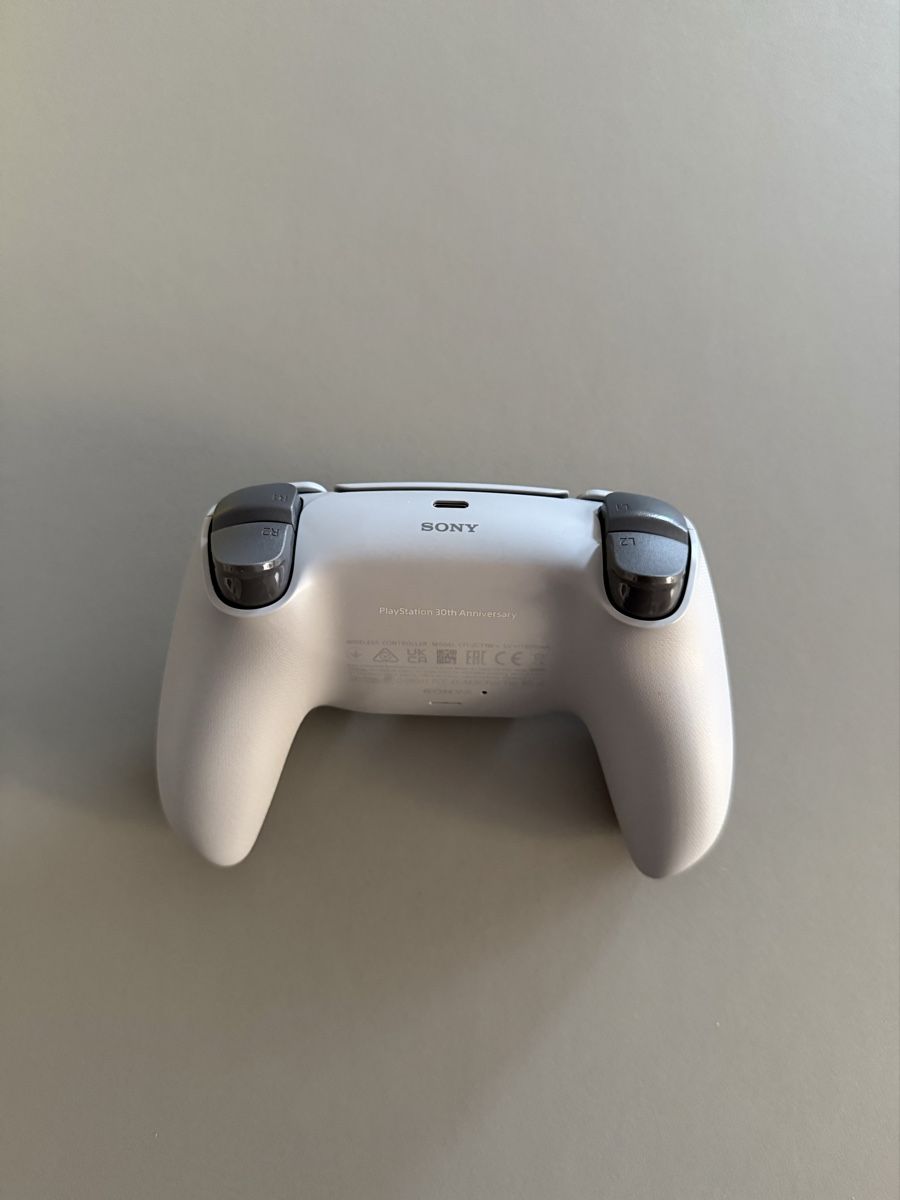 Sony Manettes: Sony DualSense Wireless-Controller 30th Anniversary Limited – Neuf (Voir description) à Dübendorf par Cztephan 2
