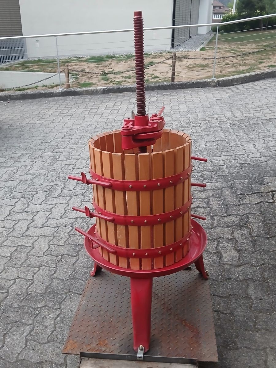 Tutte le macchine: Obstpresse – Usato da Rickenbach LU venduto da tower17 4