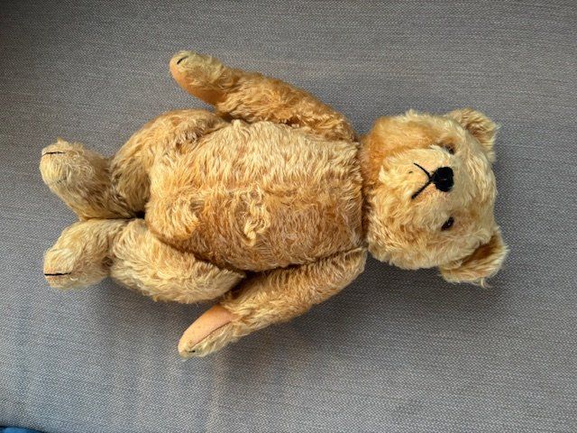 Spielzeuge: Alter gut erhaltener Bär – Gebraucht aus Bülach von Gluecksgriff 2