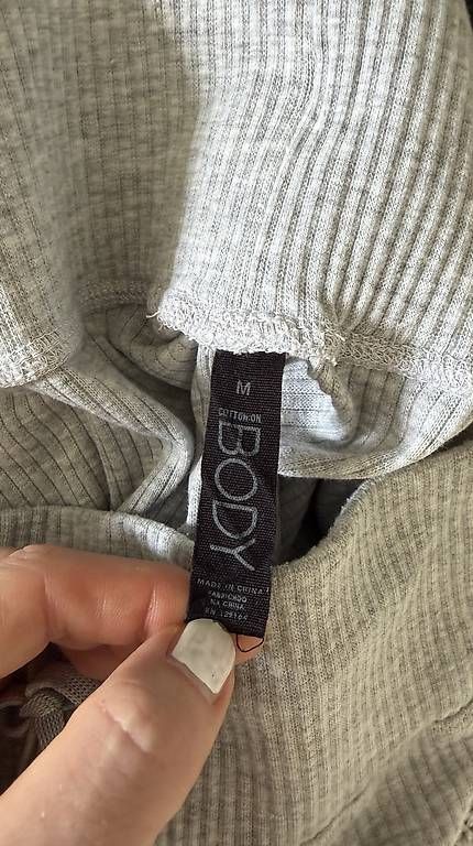 Pantaloni: Radlershorts grau Cotton on Body – Usato da Neuheim venduto da Vinn 2