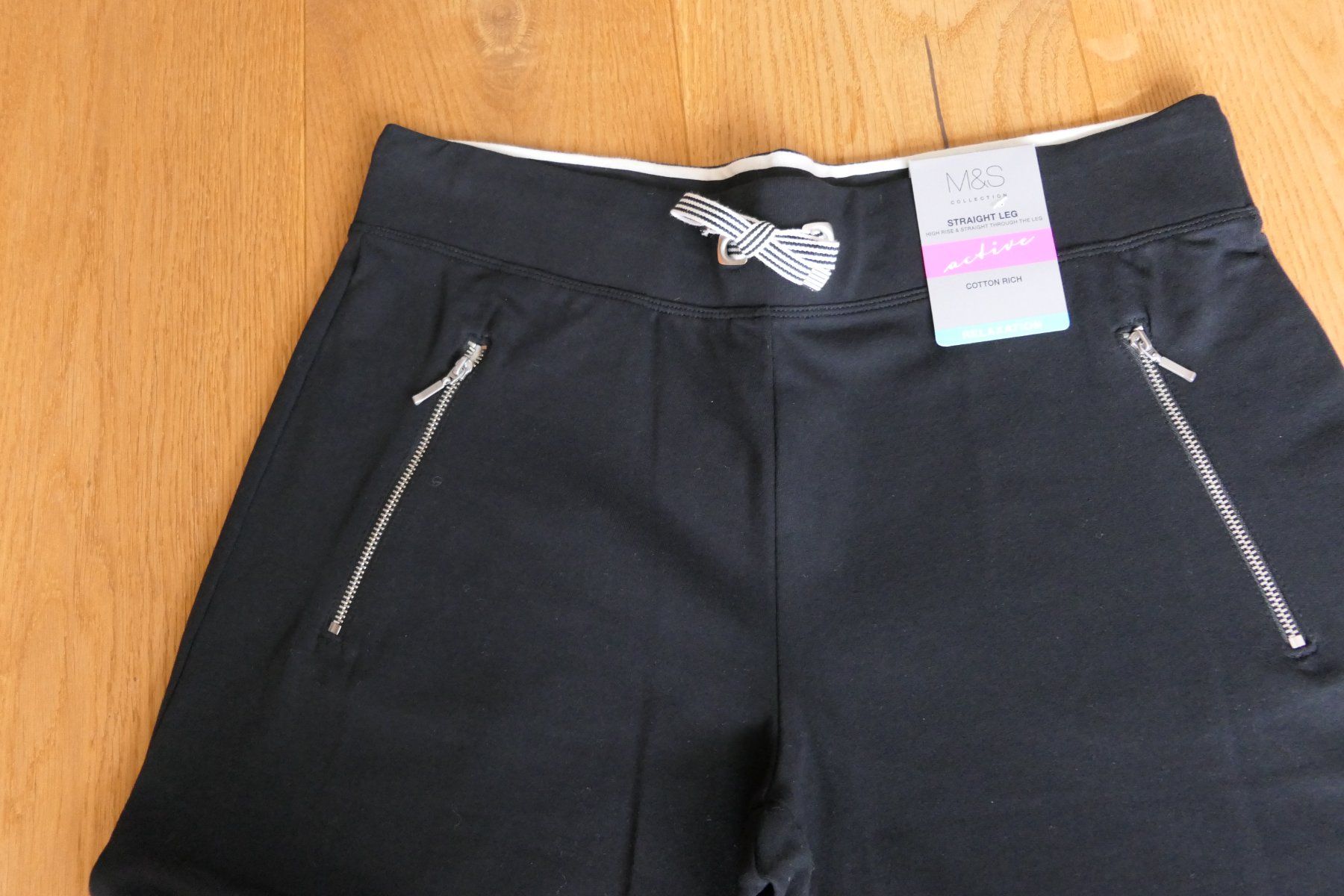 Pantalons: Loungehose Freizeithose schwarz Gr. M Neu – Neuf avec emballage d'origine à ESCHENBACH SG par MAKULU04 1