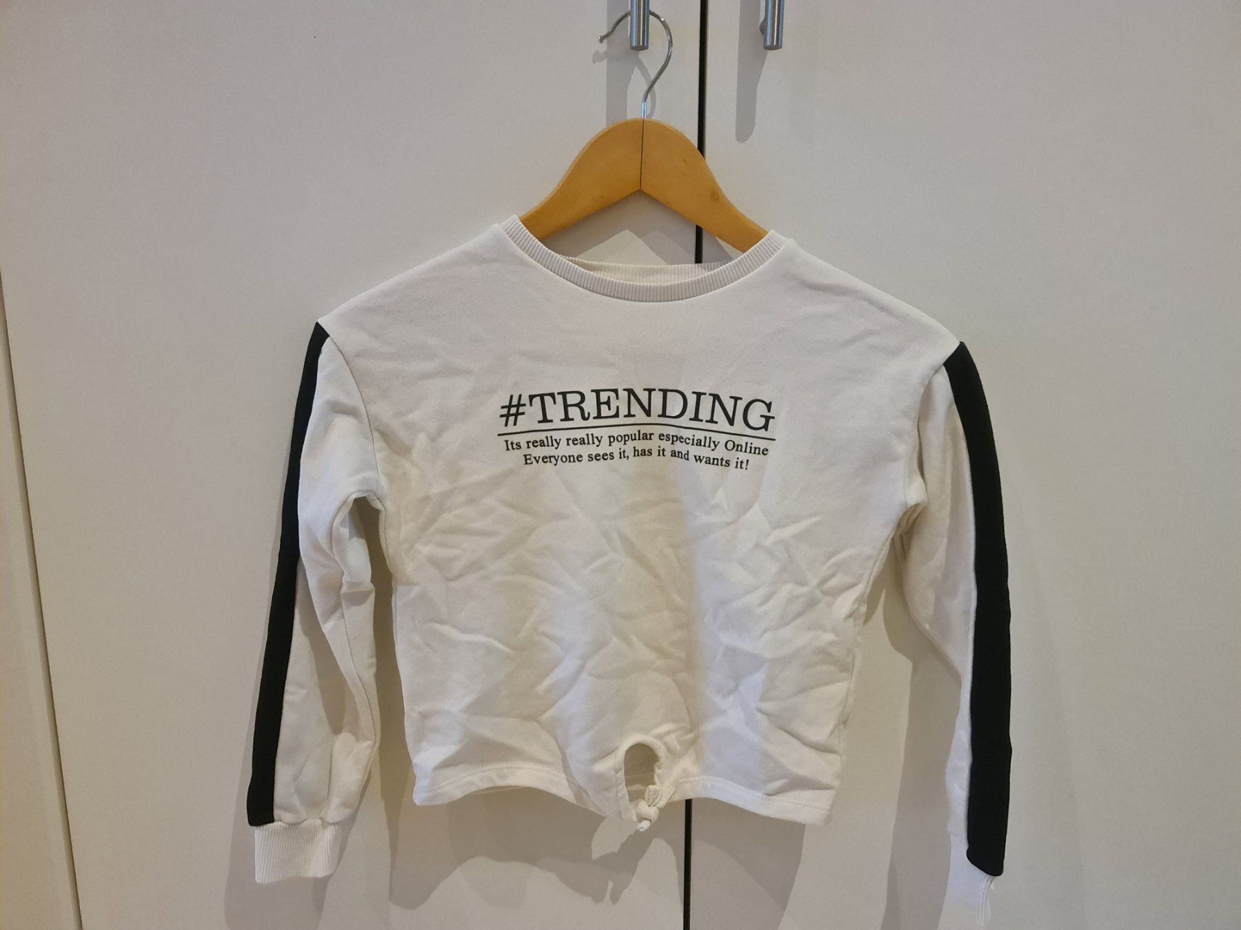 C&A Pulls et sweat-shirts: Cooler Kinderpullover – D'occasion à Fehraltorf par Sumin