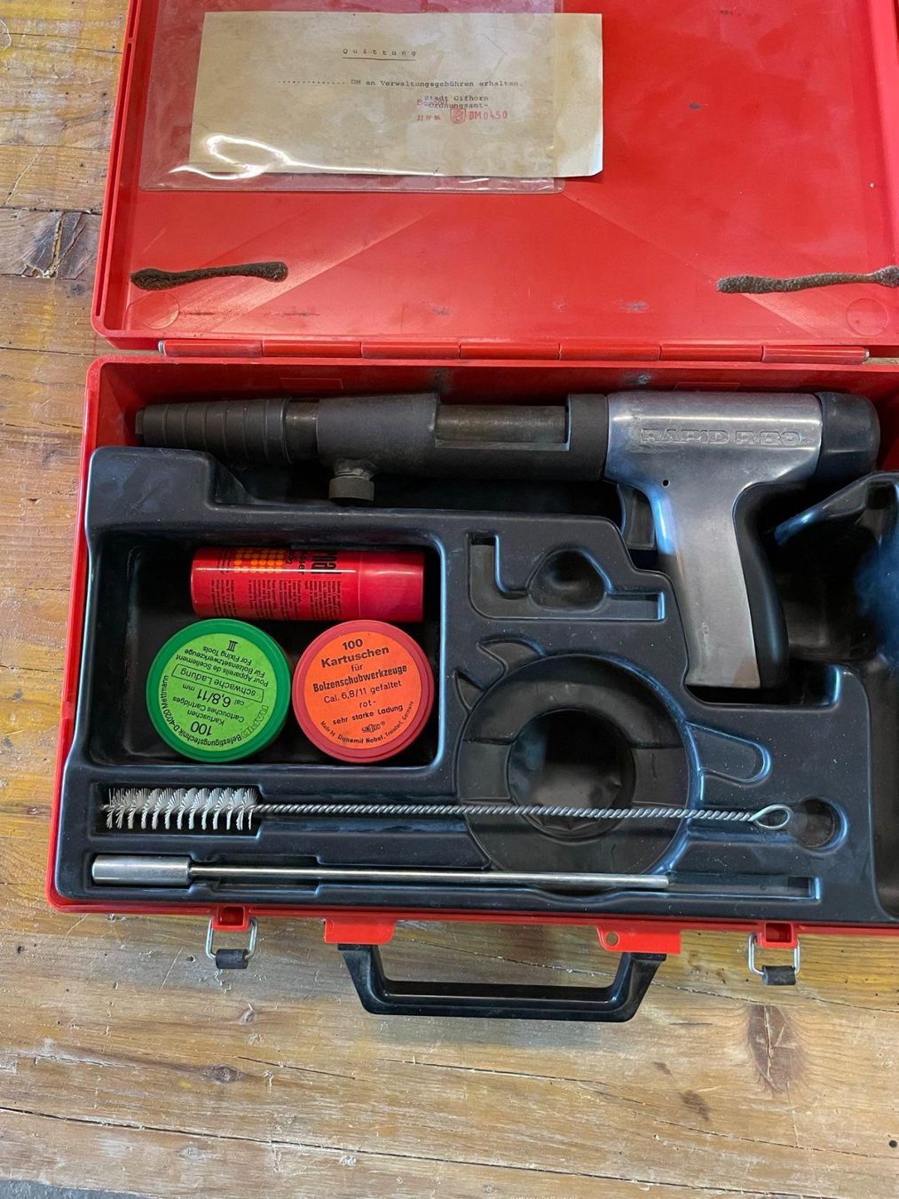 Alle Werkzeuge: Pistolet Rapid – Gebraucht aus Vuiteboeuf von Marguerite-Lise 1