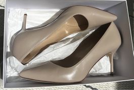 Manolo Blahnik Pumps size 40 nude