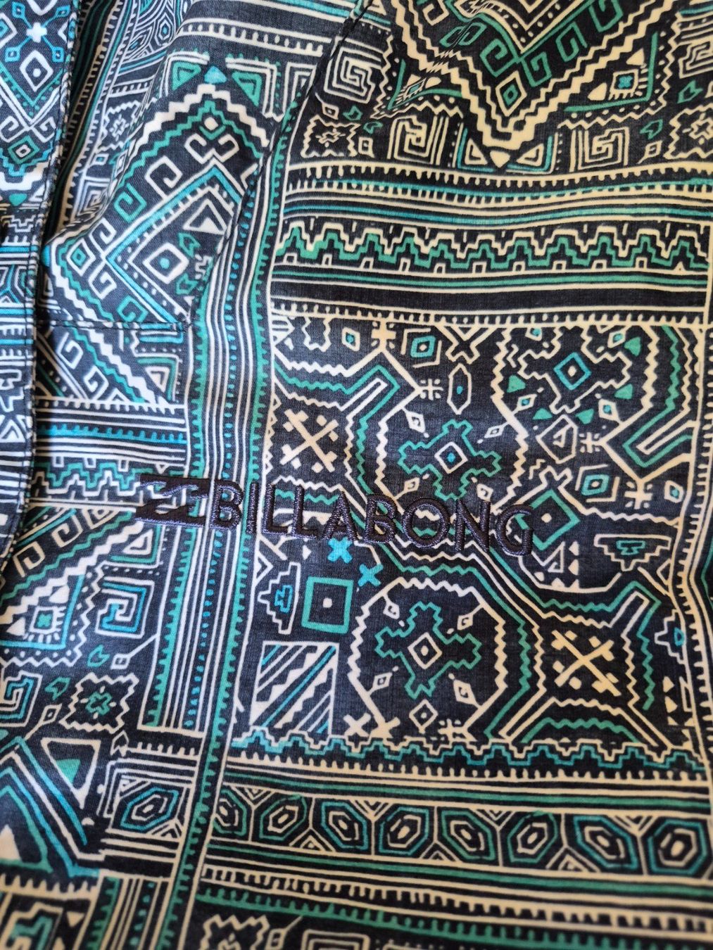 Billabong Vestes: Ensemble de ski Billabong et Celsius taille M et 38 – D'occasion à le landeron par canette 2