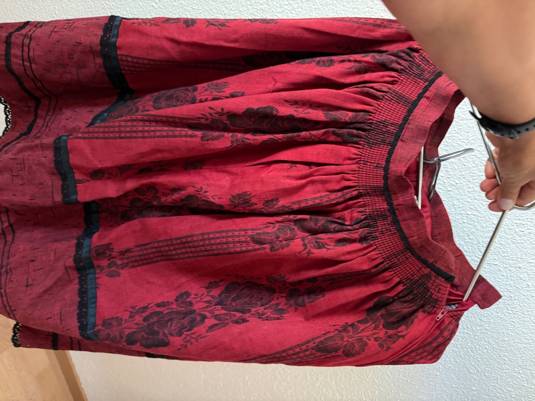 Costumes: Tracht – D'occasion à Benken ZH par mar_5d2w 2