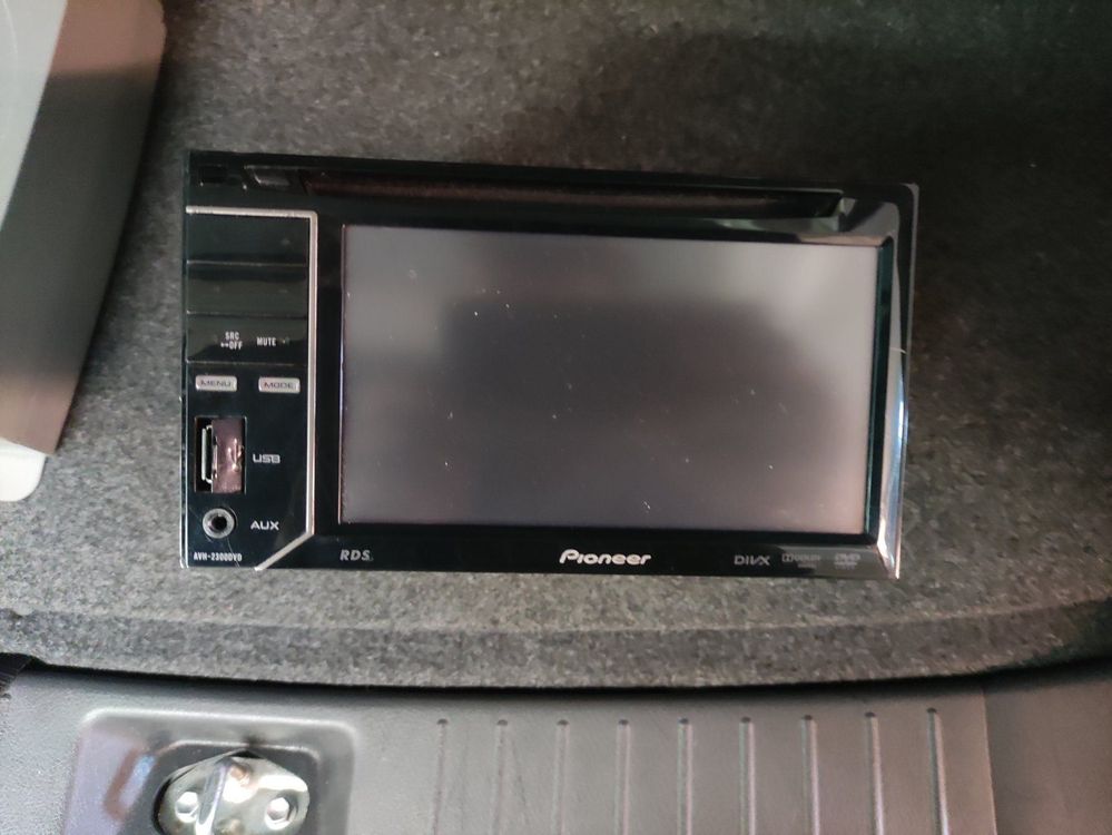 Pioneer AVH-2300DVD Autoradio | Kaufen auf Ricardo