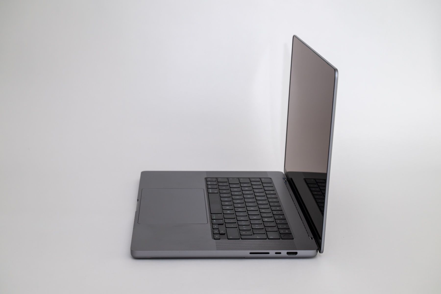 Apple Notebooks: Macbook Pro , M1Pro, 16GB RAM, 512GB SSD, 10C CPU, 16C GPU – Gebraucht aus Chur von Plessur7000 5