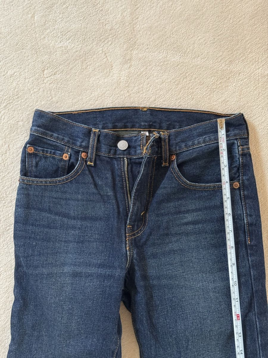 Levi's Jeans: Gorgeous Classic Levis boot cut Dark Denim 24 – Nuovo (secondo la descrizione) da Zürich venduto da Helen-gd 2