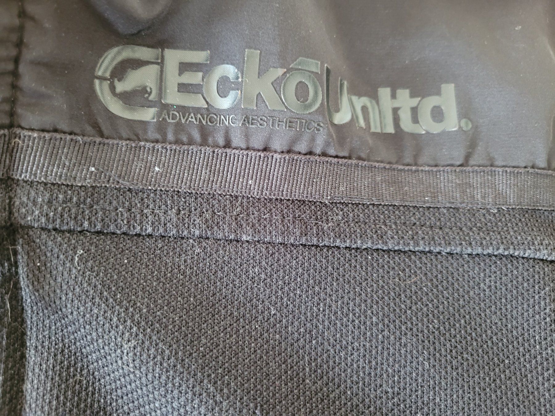 Ecko Jacken: Ecko Trainerjacke – Gebraucht aus Herisau von MarcoLaMaravilla1 2