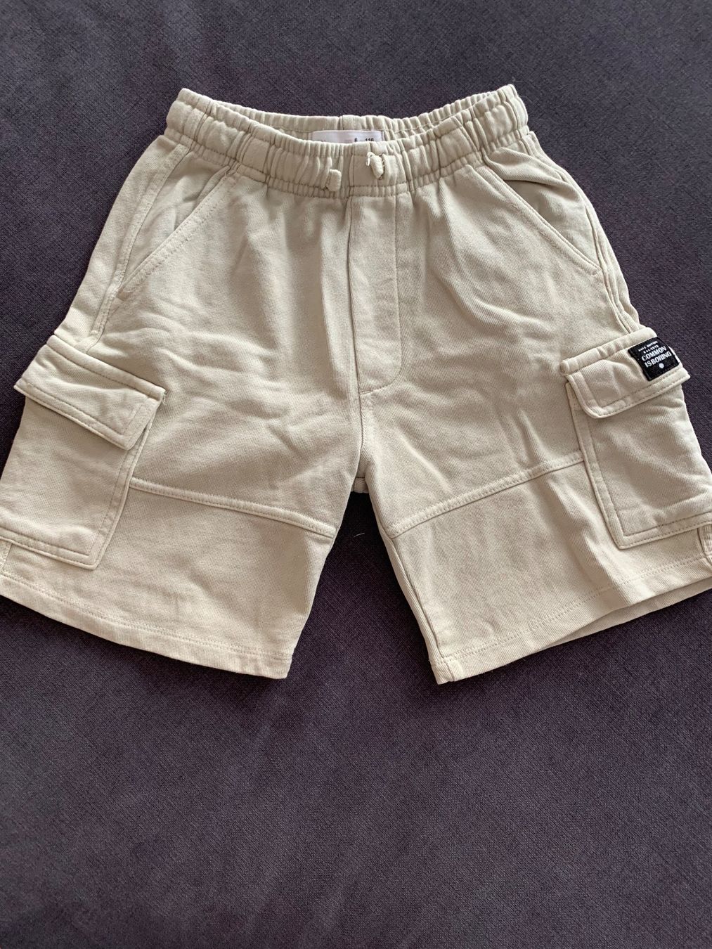 Zara Pantaloni: Kurze Hosen Gr. 116 Junge – Usato da Bülach venduto da engeli92
