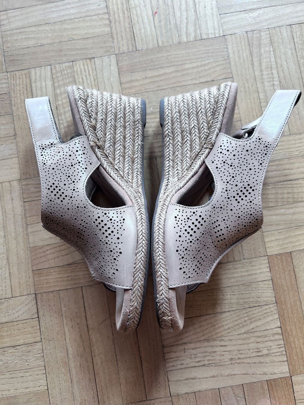 Clarks Damenschuhe: Sandale von Clarks , Leder, beige, 37 – Gebraucht aus Zürich von Berrymen 2