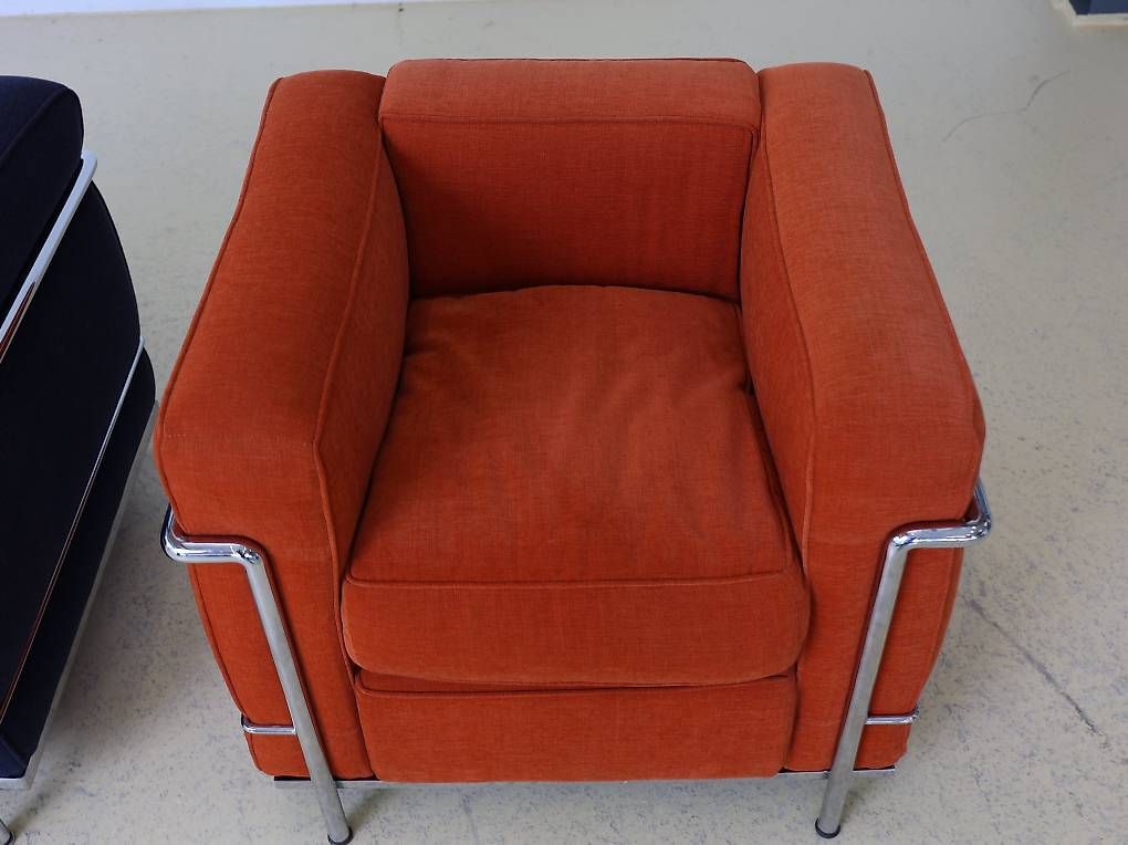 Le Corbusier Poltrone: Cassina LC2 Sessel Set | Orange & Dunkelblau – Usato da Meinisberg venduto da atelier_TILIJA 8