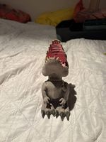 Dino mit Geräusch 