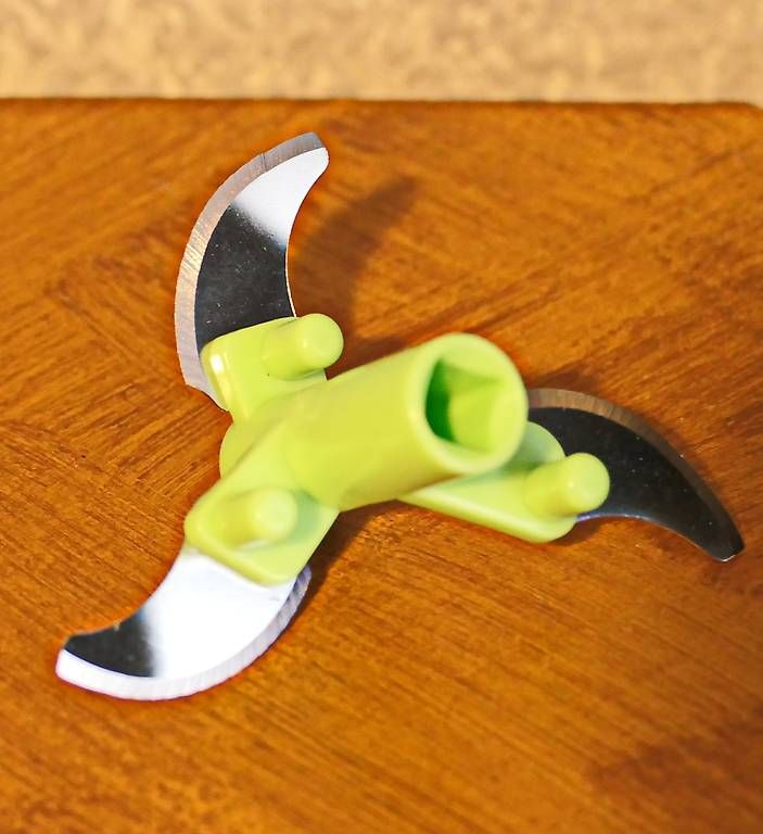 Küchengeräte: Pull Blade Multi - Zerkleinerer Hellgrün Weiss Set – Gebraucht aus Wettingen von Ricolino2025 2