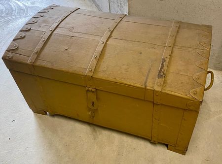 Alte Truhe, Holztruhe, Vintage Kiste, Antik