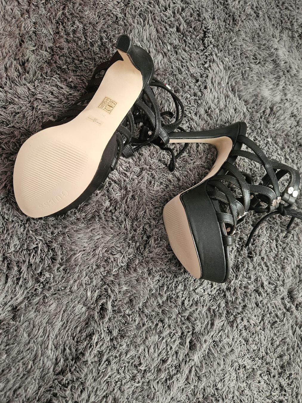 Scarpe da donna: Guess Stiletto, Grösse 36 NEU – Nuovo (secondo la descrizione) da Wohlen AG venduto da ttdaniela 2