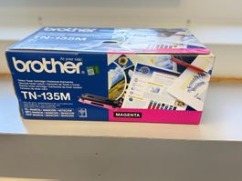 Brother TN-135M Toner Magenta – Original neu