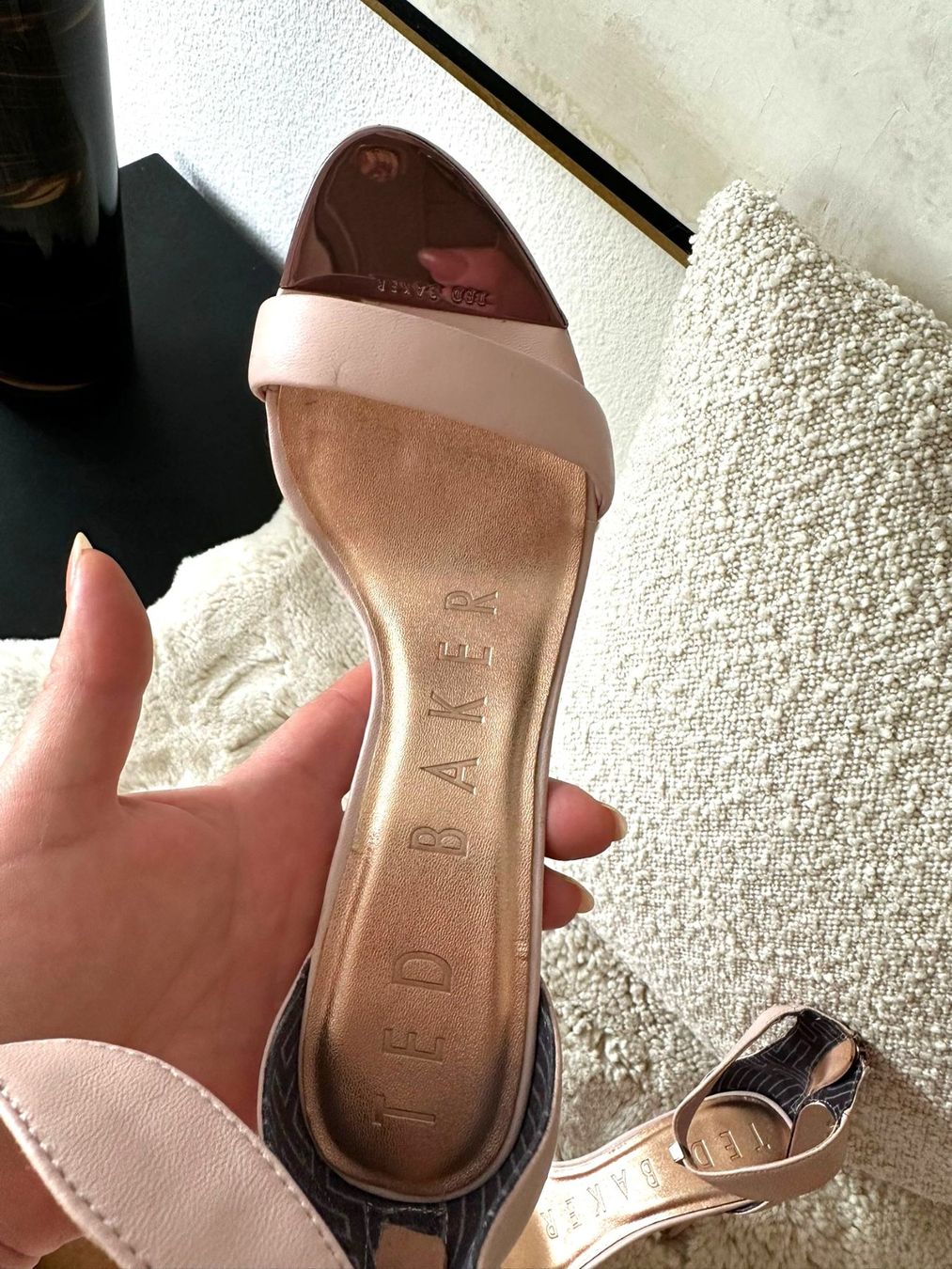 Ted Baker Scarpe da donna: Ted Baker Sandale rose Leder Gr. 38 – Usato da Thalwil venduto da victoriaSog 3
