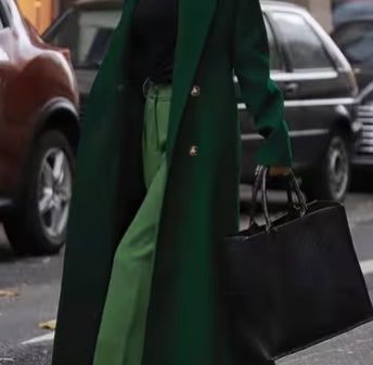 Manteau d'hiver vert foncé, taille S, parfait état!