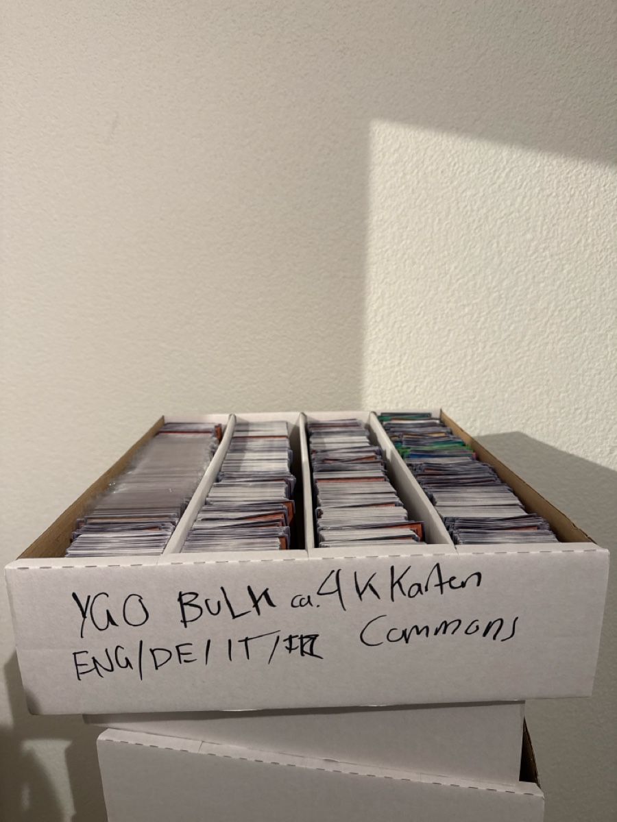 Giochi: YGO Bulk ca. 4K Karten ENG/DE/IT/FR Commons - Schnäppchen! – Usato da Trimbach venduto da Chaki94