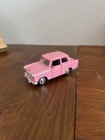 Modèle miniature Trabant rose, collection, jouet