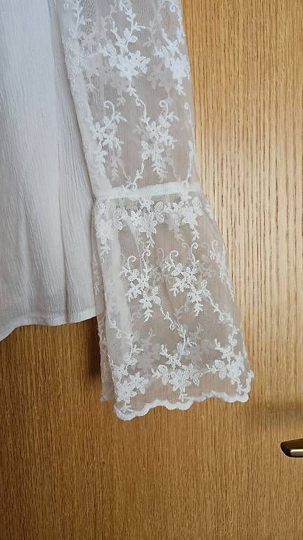 Top: Hollister top pizzo, S – Usato da Lumino venduto da Doni_dp 2