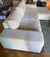 Ecksofa mit hellbeigem Cord
