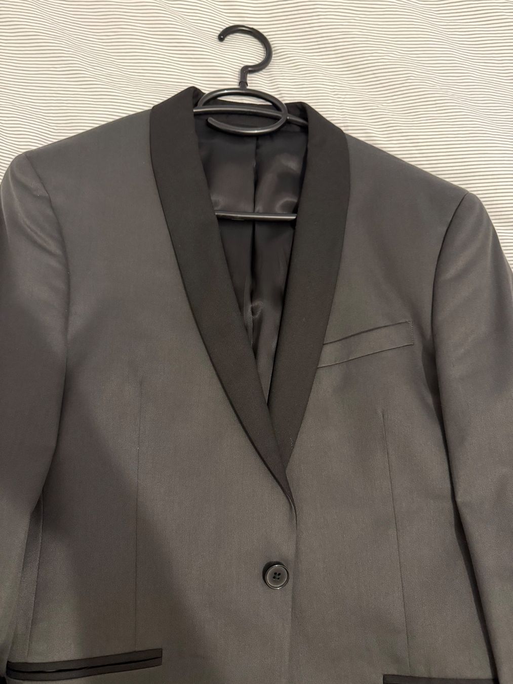 H&M Completi: Anzug zu Verkaufen – Usato da Kloten venduto da spe_yfl8 1